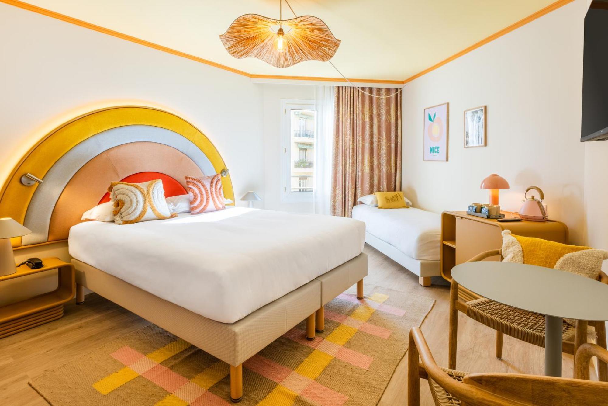 Pam Fully Renovated Hotel
